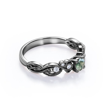Briljante Besnoeiing Stevige fijn Geaderde de Victoriaanse Stijl Filigraanverlovingsring van Moss Green Agate en van Moisssanite