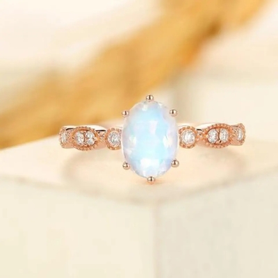 Ring van Moonstone van 925 de Juwelen de Sierlijke Ringen van Sterling Silver CZ Natuurlijke Gefacetteerde Blauwe