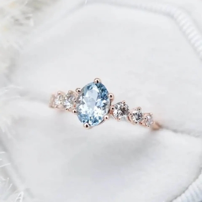 Gevoelige Fantastische Ovale Blauwe het Aquamarijnovereenkomst Ring Cluster Dainty Rings van S925 Sterling Silver Rose Gold Round CZ