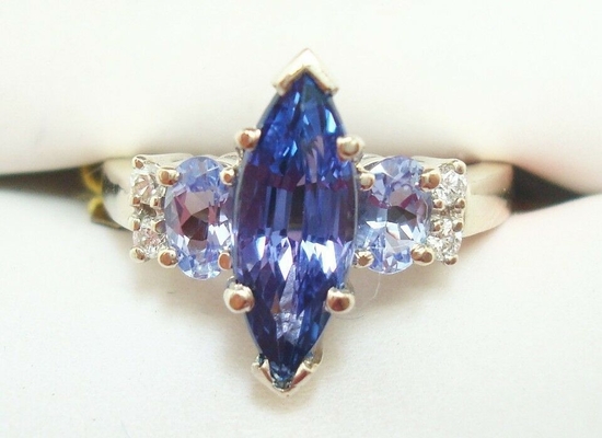 6.02 CTW het Natuurlijke Blauwe Stevige Witgoud van Tanzanite en van Diamond Ring 18K