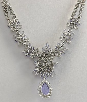 13.80 CTW het Natuurlijke Witgoud van Tanzanite en van Diamond Necklace In 14K
