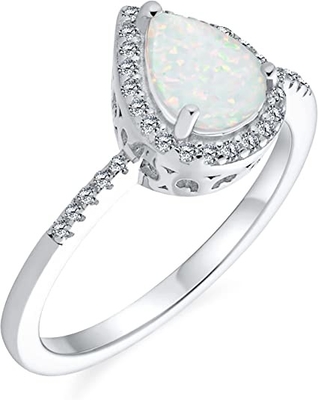 De tengere Halfedelsteenmicro bedekt CZ Halo Gecreeerd Wit Opal Ring Pear Shape Teardrop
