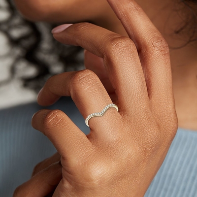 Diamond Chevron Stackable Heart Sytle-Manierring in het Gele Goud van 9K