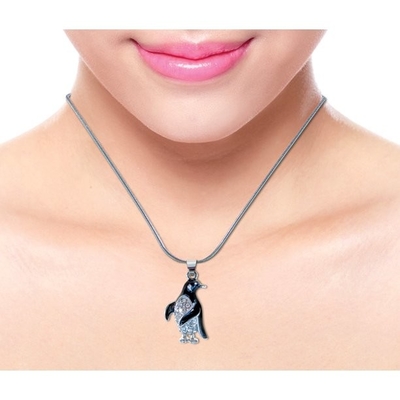 In verwarring gebrachte Fonkelende Pinguïnhalsband en Oorringen Geplaatst Charmante Halsband en Oorring Geplaatst - Oceaan