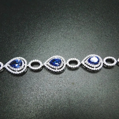 De Kwaliteitsarmband van Tanzanite van de perenbesnoeiing Zilveren Verbazende voor Vrouwen