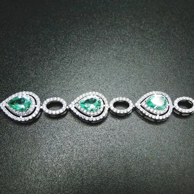 De Kwaliteitsarmband van Tanzanite van de perenbesnoeiing Zilveren Verbazende voor Vrouwen