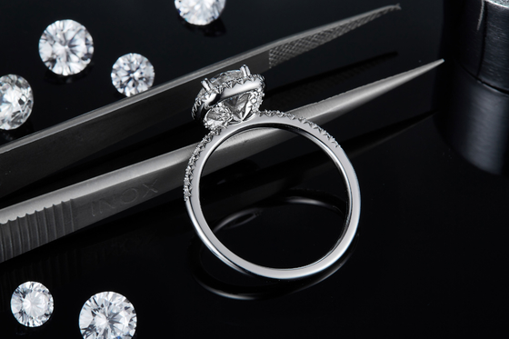 Het vierkant sneed Bruids Vierkant de Diamantgoud van Vrouwenmoissanite met Zilveren Romantische Trouwring