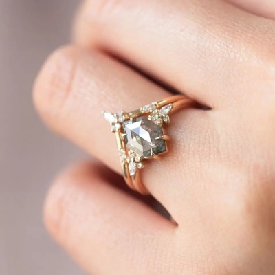 Hexagon Besnoeiingszout en Peper CZ Moissanite 925 Zilveren Ring Curved Matching