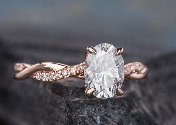 Mossianite2.5ct Ovale Verlovingsring 18K Rose Gold Material