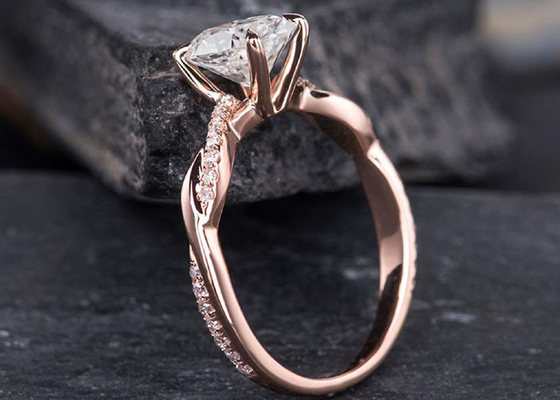 Mossianite2.5ct Ovale Verlovingsring 18K Rose Gold Material