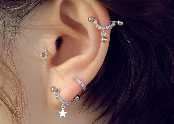 0.126ct 14k Gouden Diamond Cartilage Earrings, OEM van de schroefoorringen van 14pcs Doordringende