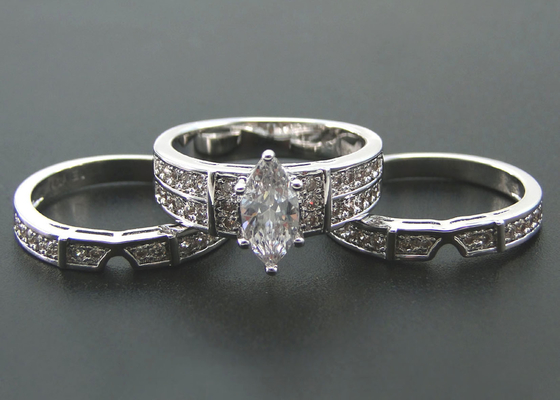 Gouden de Overeenkomstentrouwring van 10K 14K, ODM van de de Diamantring van 0.68ct 56pcs Natuurlijke