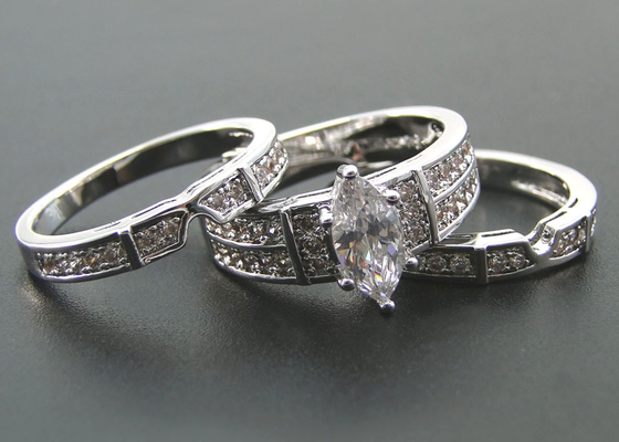 Gouden de Overeenkomstentrouwring van 10K 14K, ODM van de de Diamantring van 0.68ct 56pcs Natuurlijke