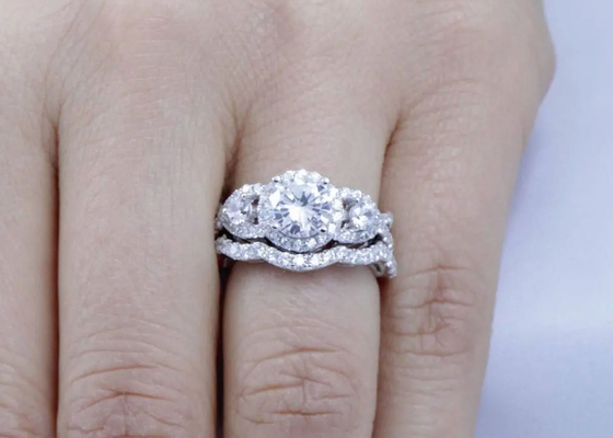 OEM ODM Natuurlijk Diamond Wedding Rings, de Belofteringen 6.5mm van de Halostijl Afmeting