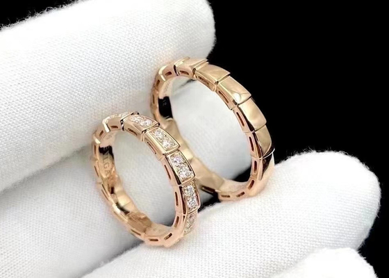 de Adderring van 0.41ct Serpenti, 18K Natuurlijk Diamond Ring Width 4mm