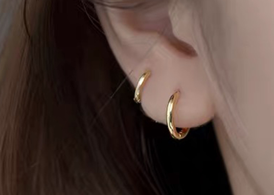 Sexy de Oorringenodm van de Schroef14k Gouden Hoepel voor Vrouwen 1.2mm×10mm Afmeting