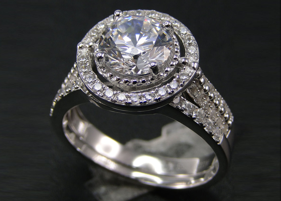 1.25 Ct om OEM van Ring Sets van het Halohuwelijk voor het Plaatsende Type van Overeenkomstenriek