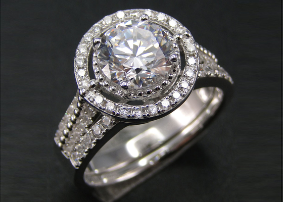 1.25 Ct om OEM van Ring Sets van het Halohuwelijk voor het Plaatsende Type van Overeenkomstenriek