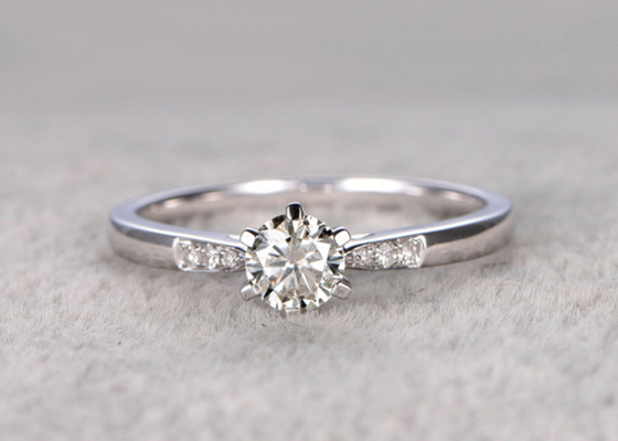 5mm Moissanite Echte Diamond Jewellery Materiële ODM van het ringswitgoud voor Dagelijkse Slijtage