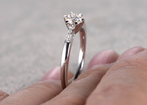 5mm Moissanite Echte Diamond Jewellery Materiële ODM van het ringswitgoud voor Dagelijkse Slijtage