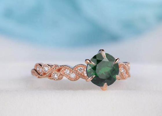 De uitstekende Bloemenwijnstok van Emerald Real Diamond Jewellery Ring sneed 6.5mm Grootte