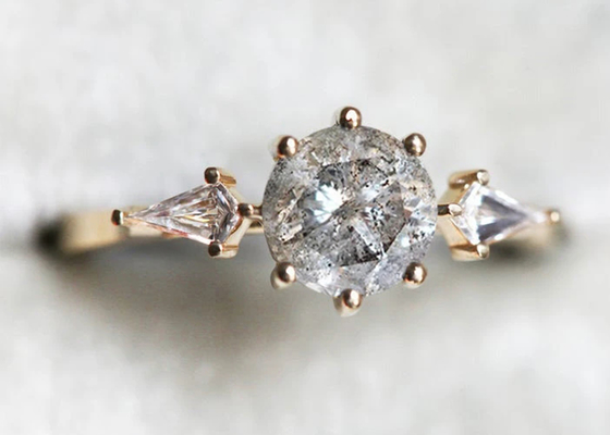 0.8ct laboratorium Gekweekt Diamond Engagement Rings, de Trouwringodm van 9k Gouden OEM