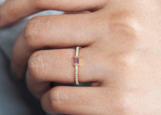 De dunne Breedte van de Diamant9k Gouden Ring 0.20ct 2.5MM voor het Plaatsende Type van Overeenkomstenriek