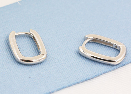 Ovale Hoepel9k Gouden Oorringen 2mm Dikte met 6x10mm Binnendiameter