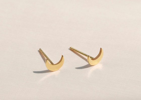 Gouden Oorringen 6MM van Crescent Shape 9K Afmetingsodm voor Partijgift