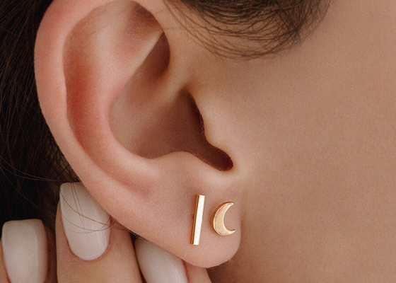 Gouden Oorringen 6MM van Crescent Shape 9K Afmetingsodm voor Partijgift