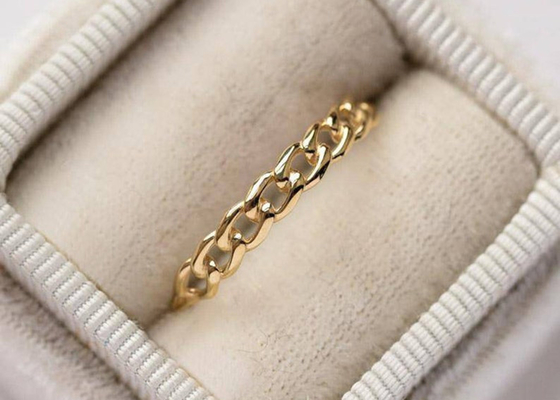 Stapelend Gouden Ring 2.0MM van 9K Hand Plaatsende Type van de Afmetingsriek OEM