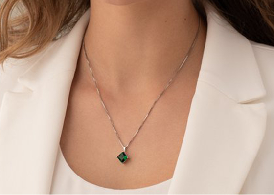 2.2ct natuurlijk Emerald Pendant Necklace Princess Cut 7×7mm grootte