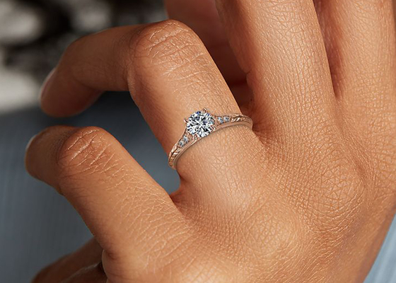 14K Roose Gouden Laboratorium Gekweekte Moissanite Ring Dia RD6mm 0.8ct voor Huwelijk